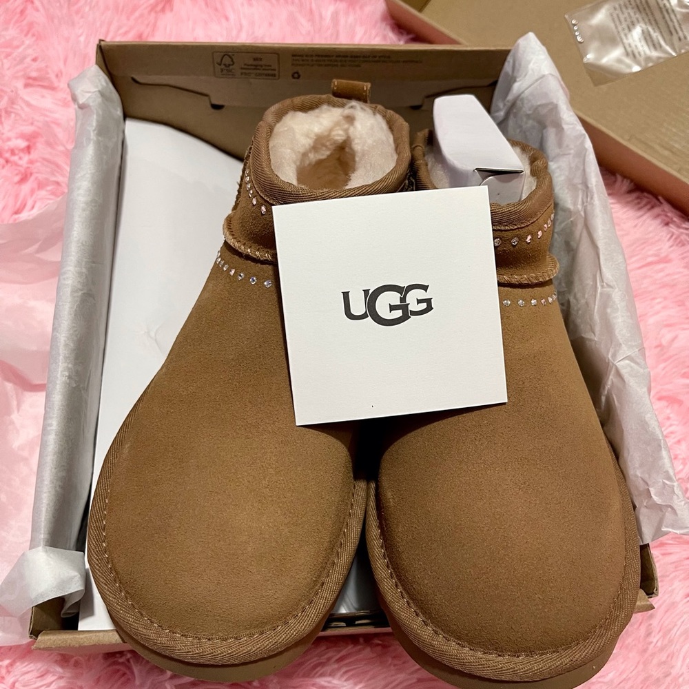 UGG boots mini